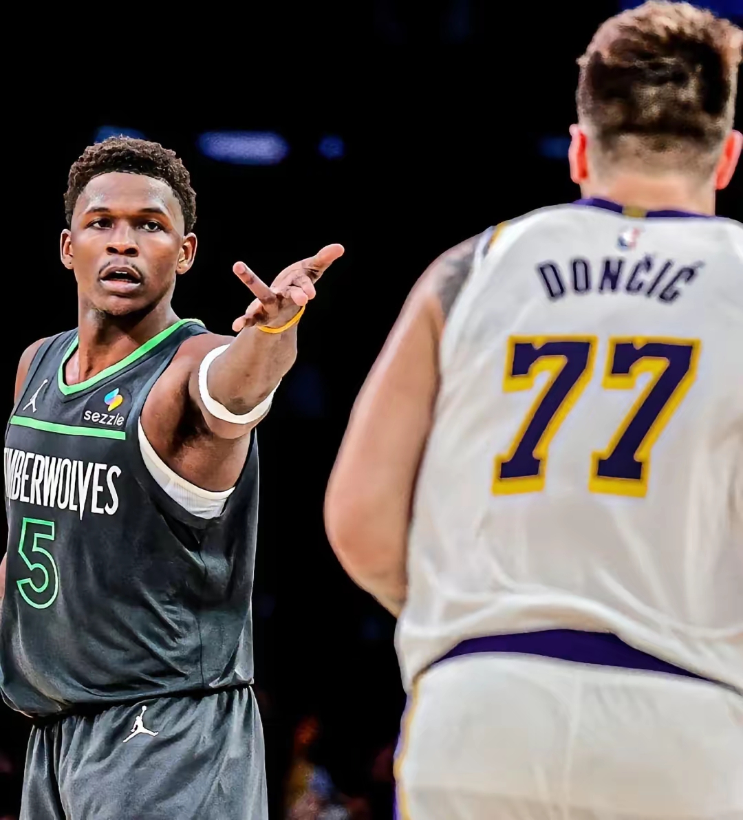 9九游会 -包含洛杉矶湖人训练开放日，今晚扳平良机引欢呼，德甲在即，年轻球员得到机会的词条